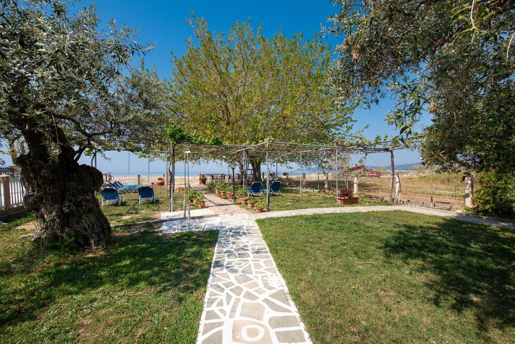 Guest house Olivento Beach Front Suites